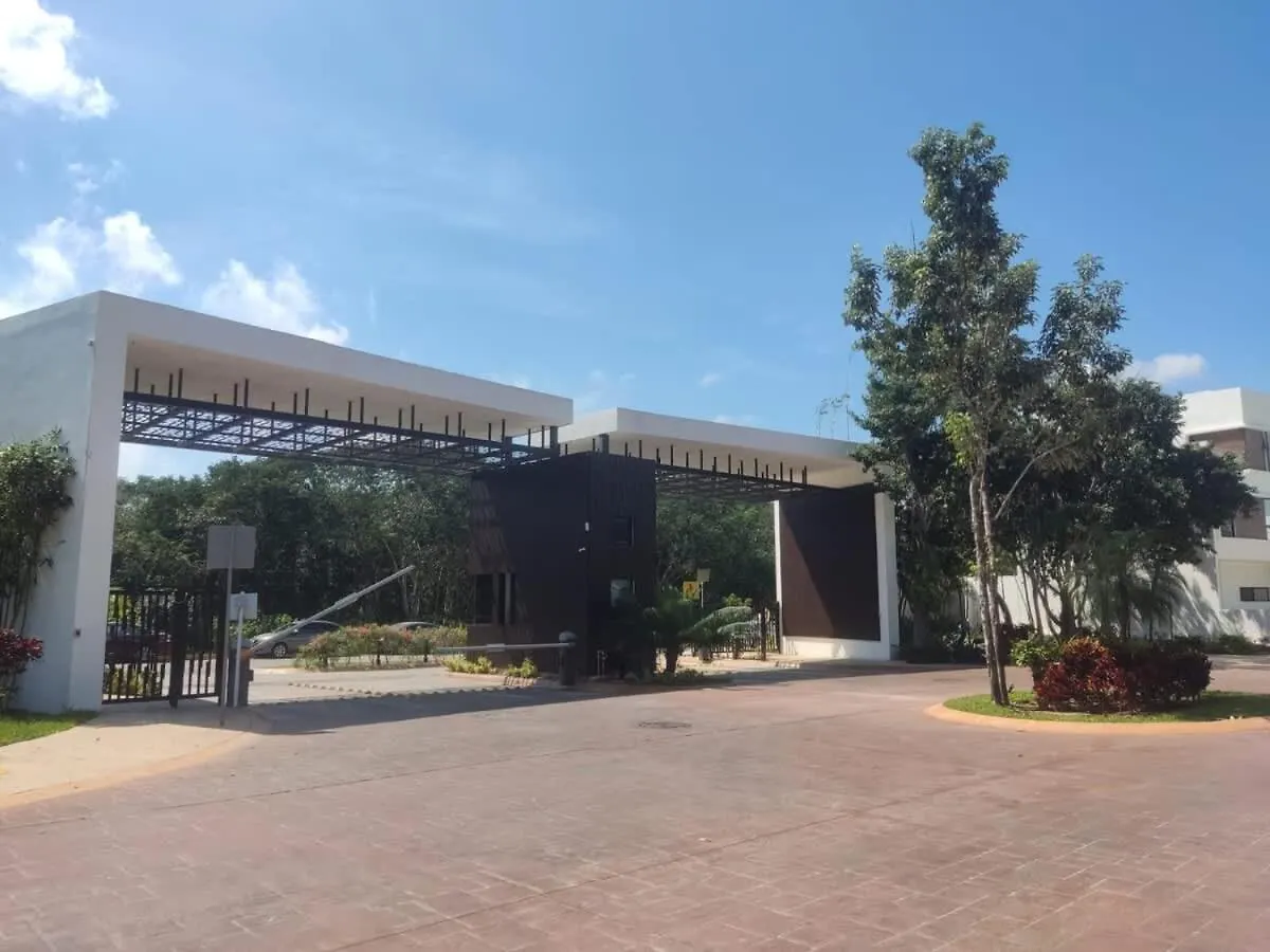 펜션 Moderna Villa 3 Pisos Condominio 신데 델 카르멘