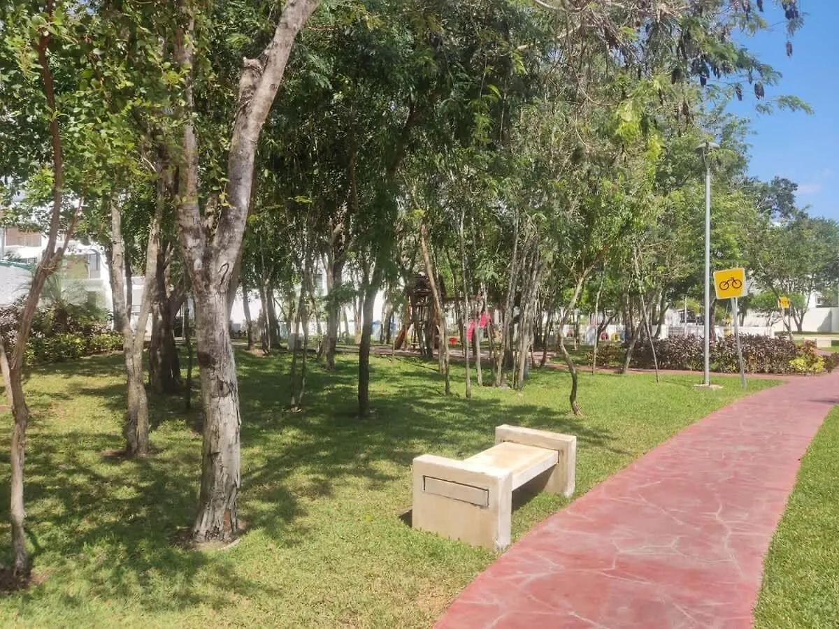 Moderna Villa 3 Pisos Condominio بلايا ديل كارمن 0*,